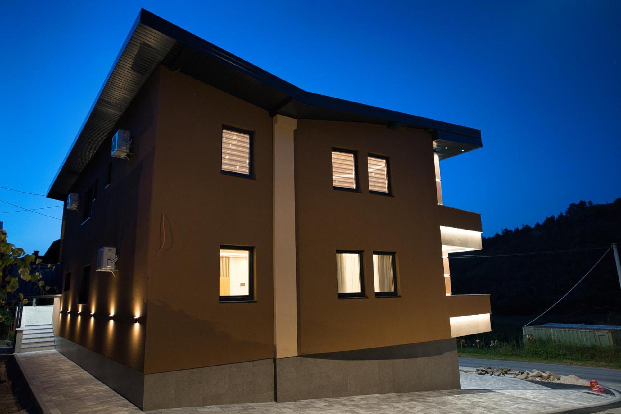 Sm Exclusive Apartments Visoko Kültér fotó