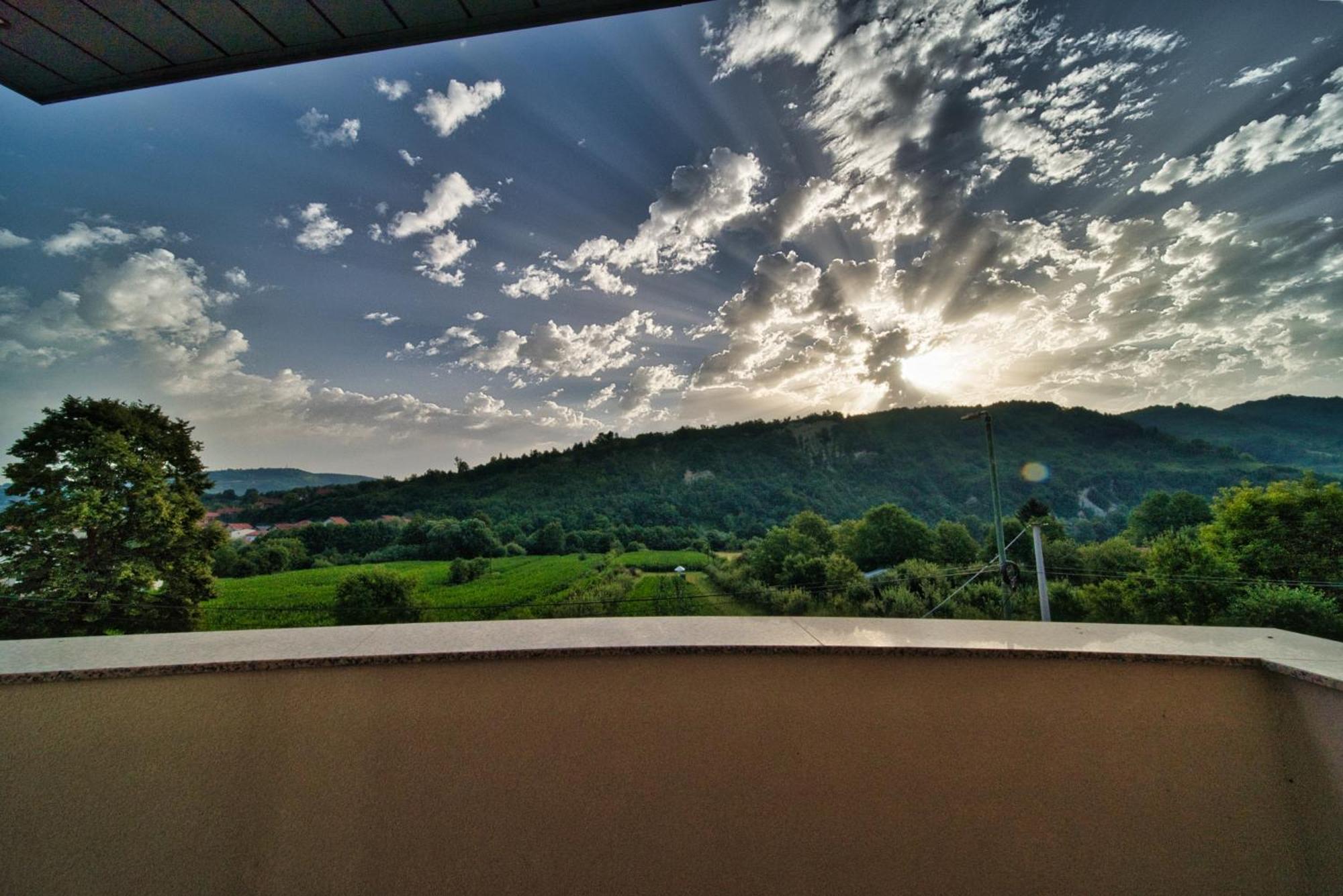 Sm Exclusive Apartments Visoko Kültér fotó