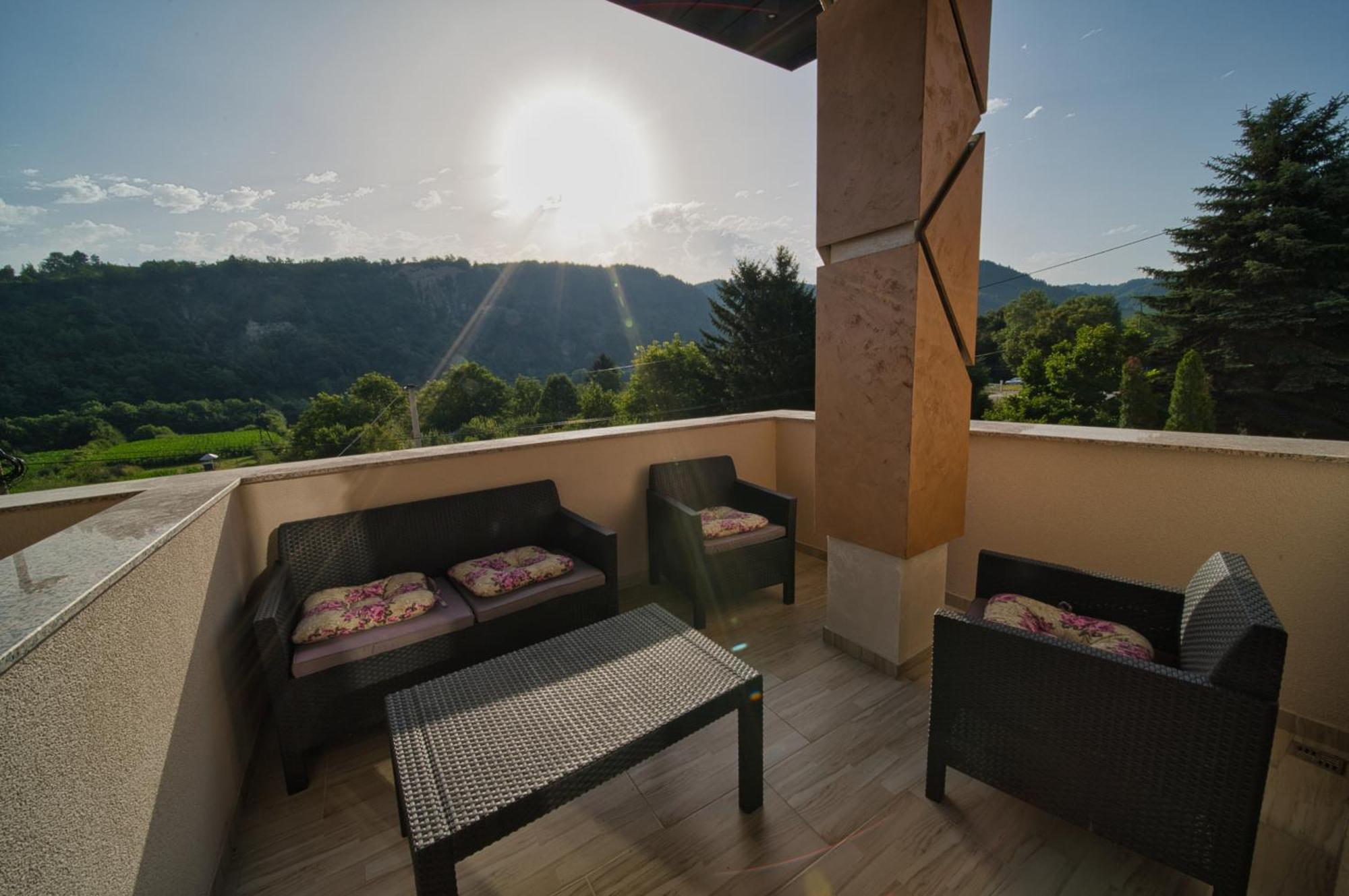 Sm Exclusive Apartments Visoko Kültér fotó